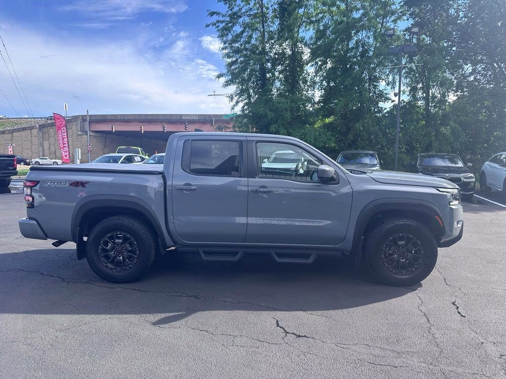 2023 Boulder Gray Pearl Nissan Frontier PRO-4X 4X4 Truck