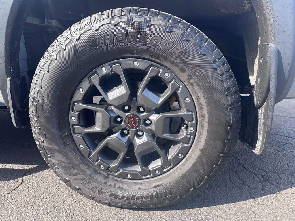 2023 Boulder Gray Pearl Nissan Frontier PRO-4X 4X4 Truck