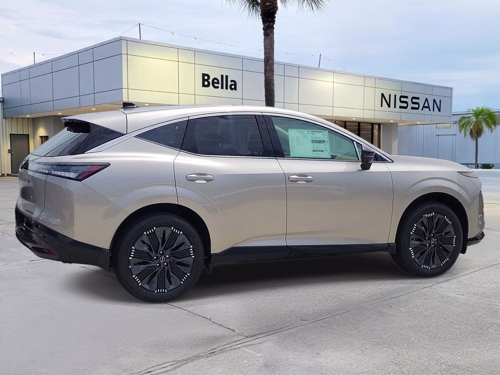 2026 Champagne Silver Metallic Nissan Murano Platinum AWD SUV