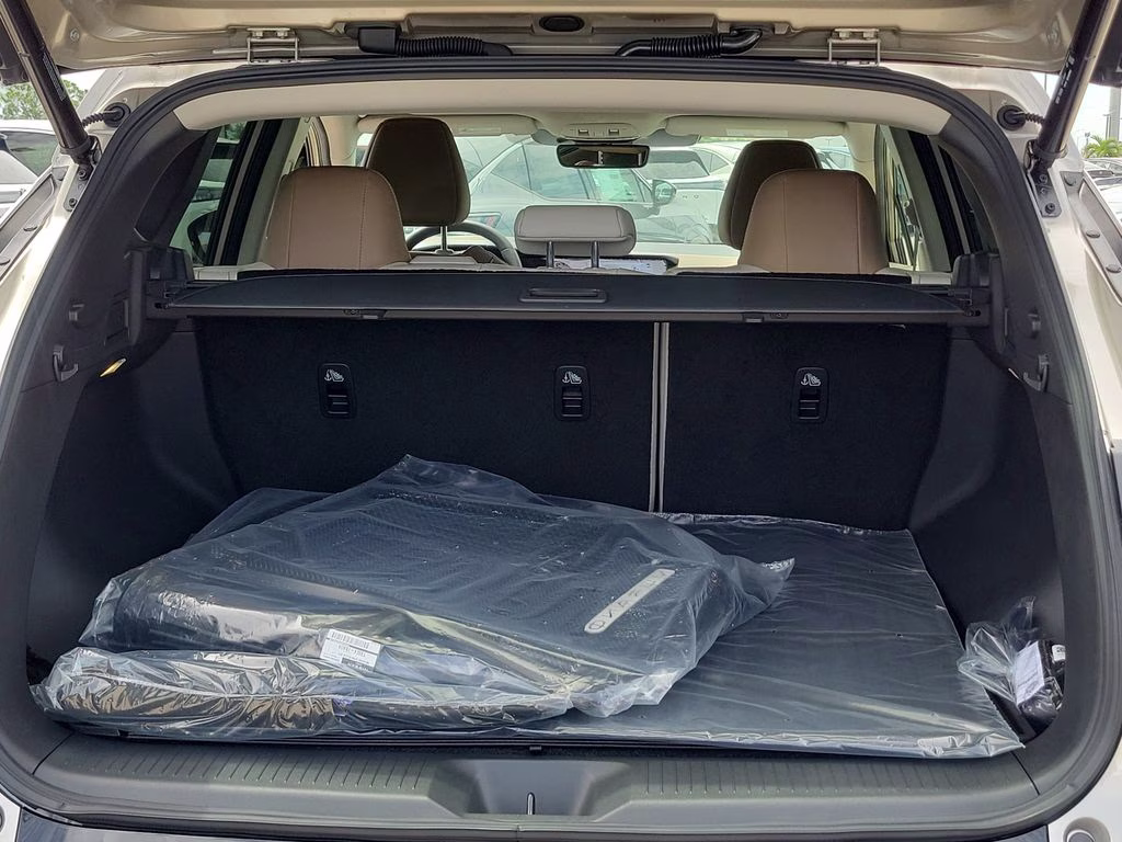 2026 Champagne Silver Metallic Nissan Murano Platinum AWD SUV