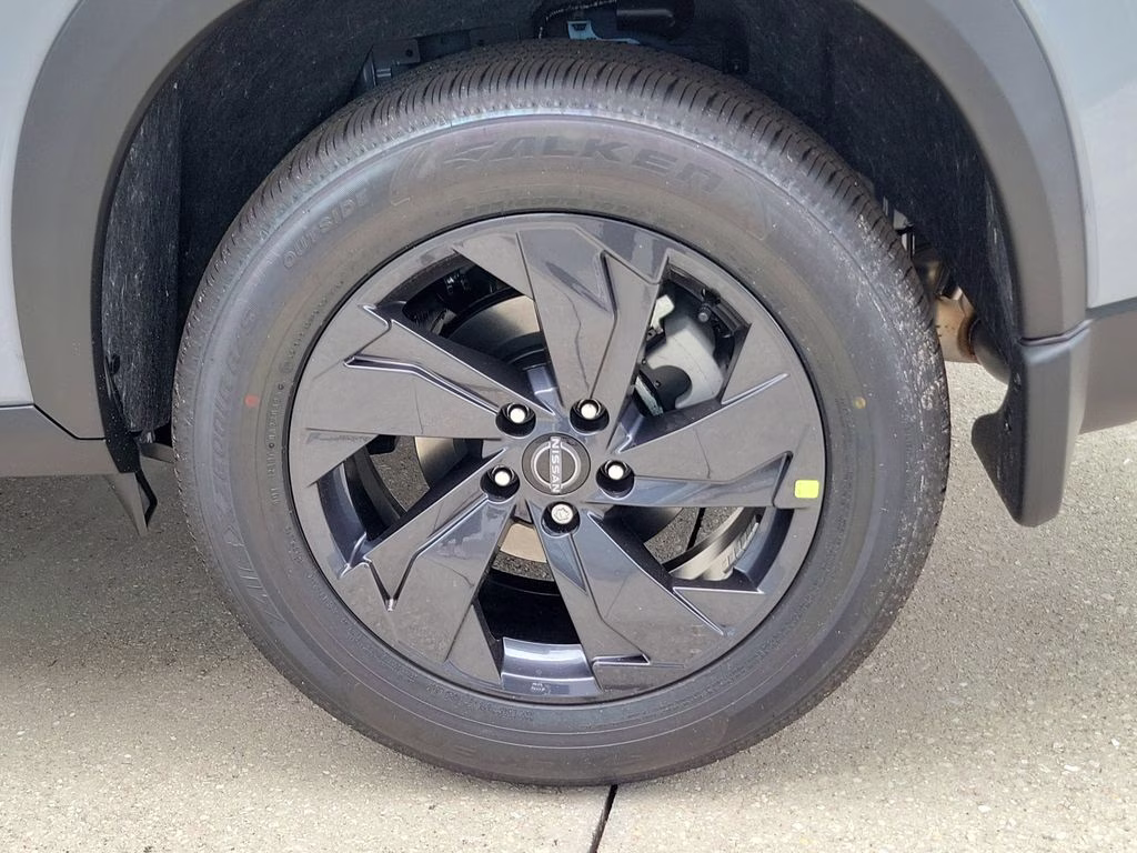 2026 Boulder Gray Pearl Nissan Rogue SV FWD SUV