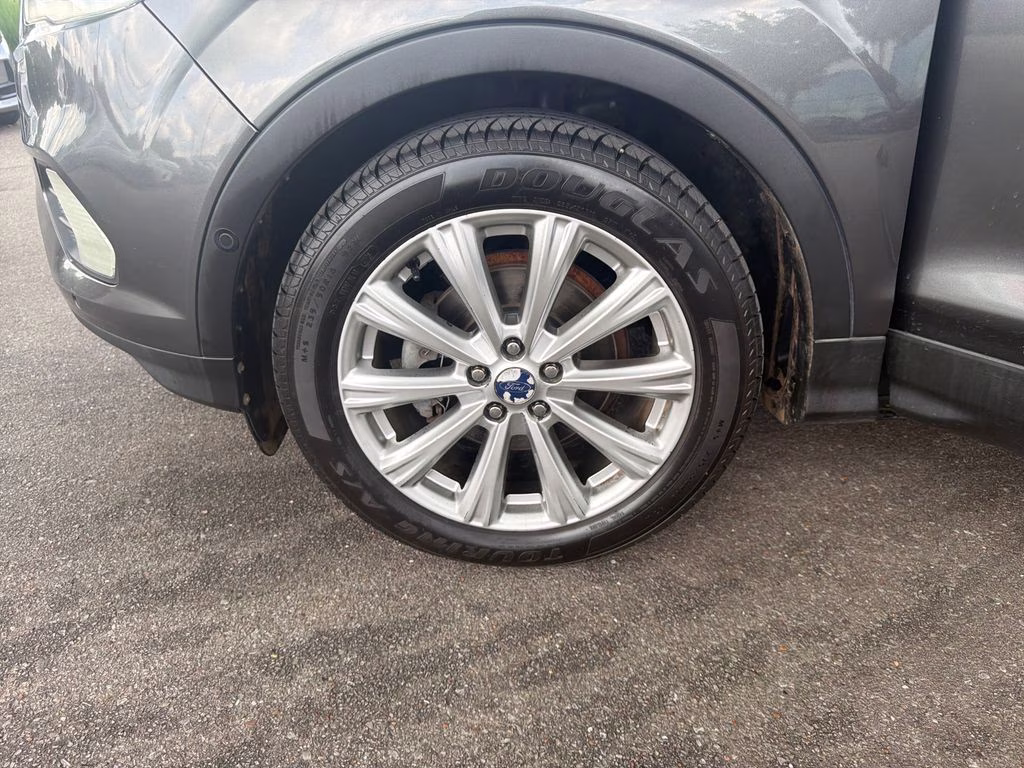 2017 Magnetic Ford Escape Titanium FWD SUV