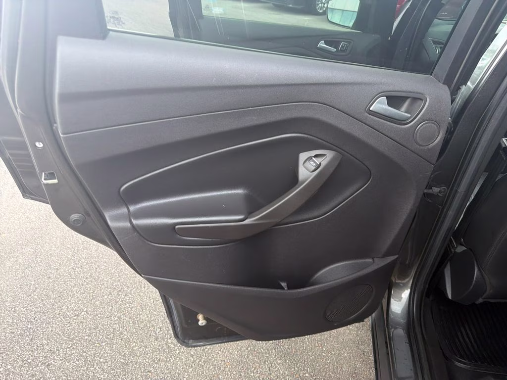 2017 Magnetic Ford Escape Titanium FWD SUV