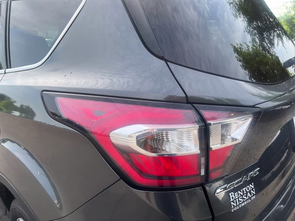 2017 Magnetic Ford Escape Titanium FWD SUV