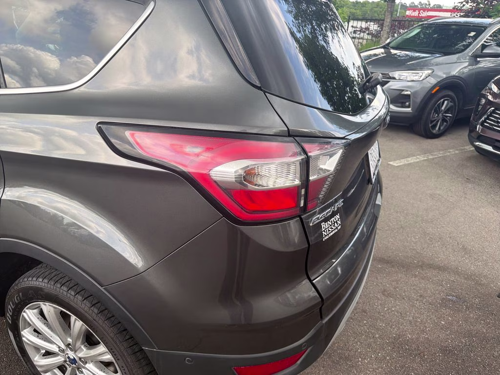 2017 Magnetic Ford Escape Titanium FWD SUV