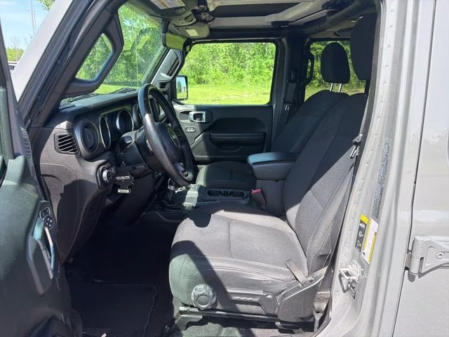 2021 Sting-Gray Clearcoat Jeep Gladiator Willys 4X4 Truck