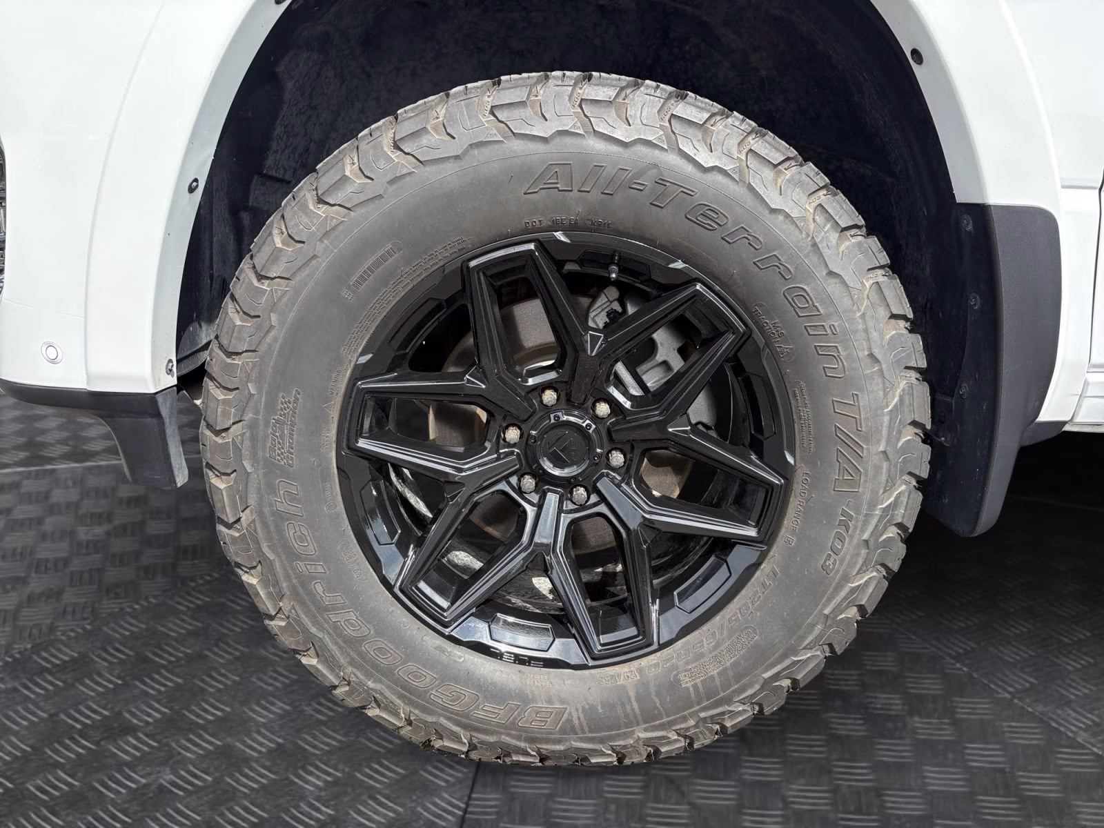 2025 Bright White Clearcoat Ram 1500 Tungsten 4X4 Truck