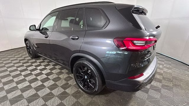 2022 Dark Graphite Metallic BMW X5 xDrive40i AWD SUV