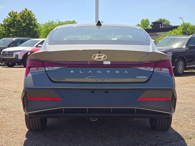 2026 Amazon Gray Hyundai Elantra Limited FWD Sedan