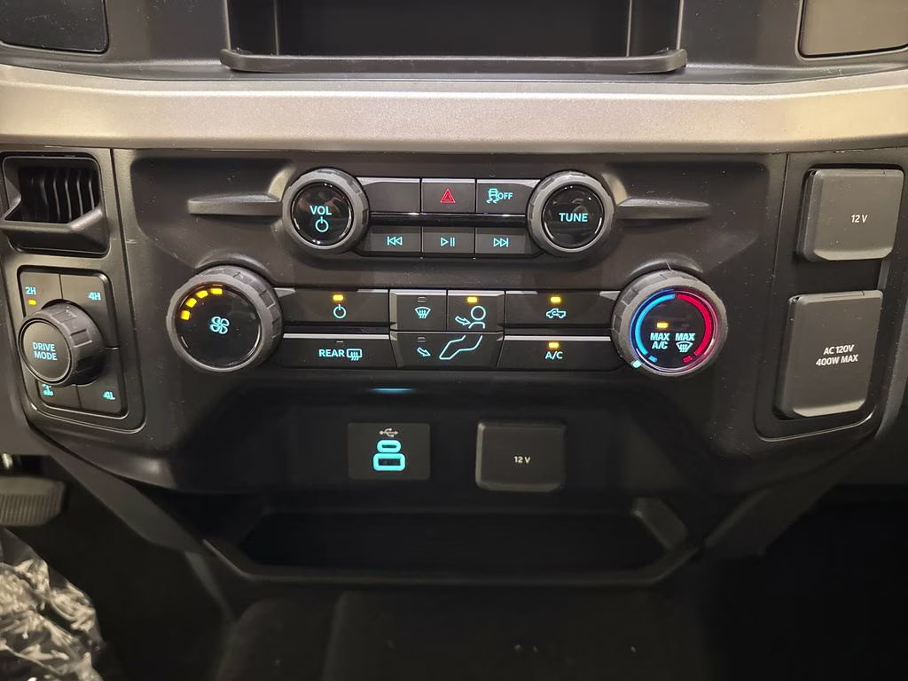 2026 Avalanche Ford Super Duty F-250 SRW STX 4X4 Truck