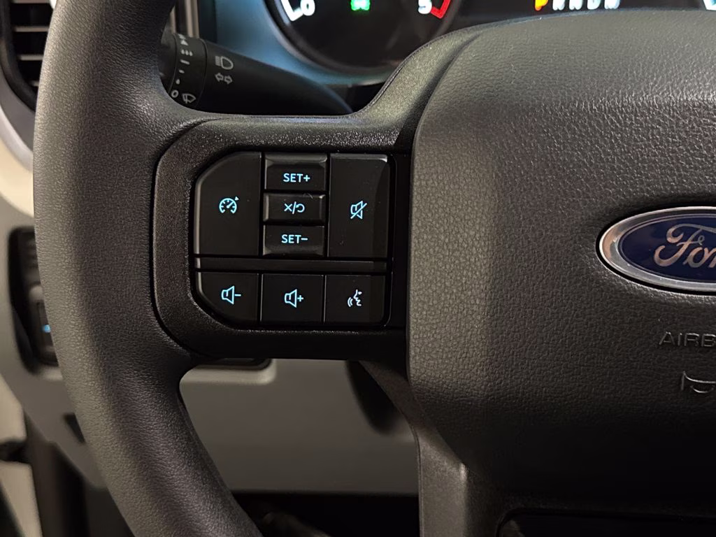 2026 Avalanche Ford Super Duty F-250 SRW STX 4X4 Truck