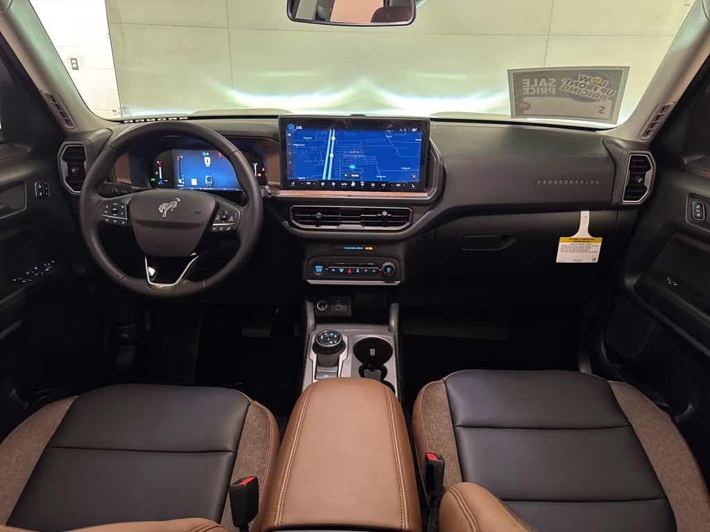 2026 Oxford White Ford Bronco Sport Outer Banks 4X4 SUV