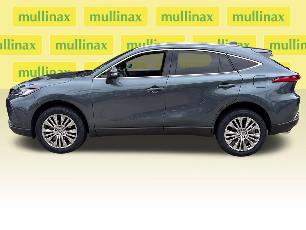 2022 Coastal Gray Toyota Venza XLE AWD SUV