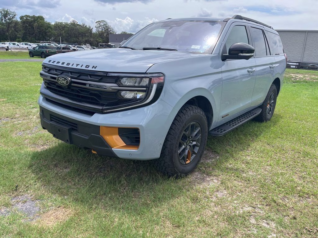 2025 Gray Metallic Ford Expedition Tremor 4X4 SUV