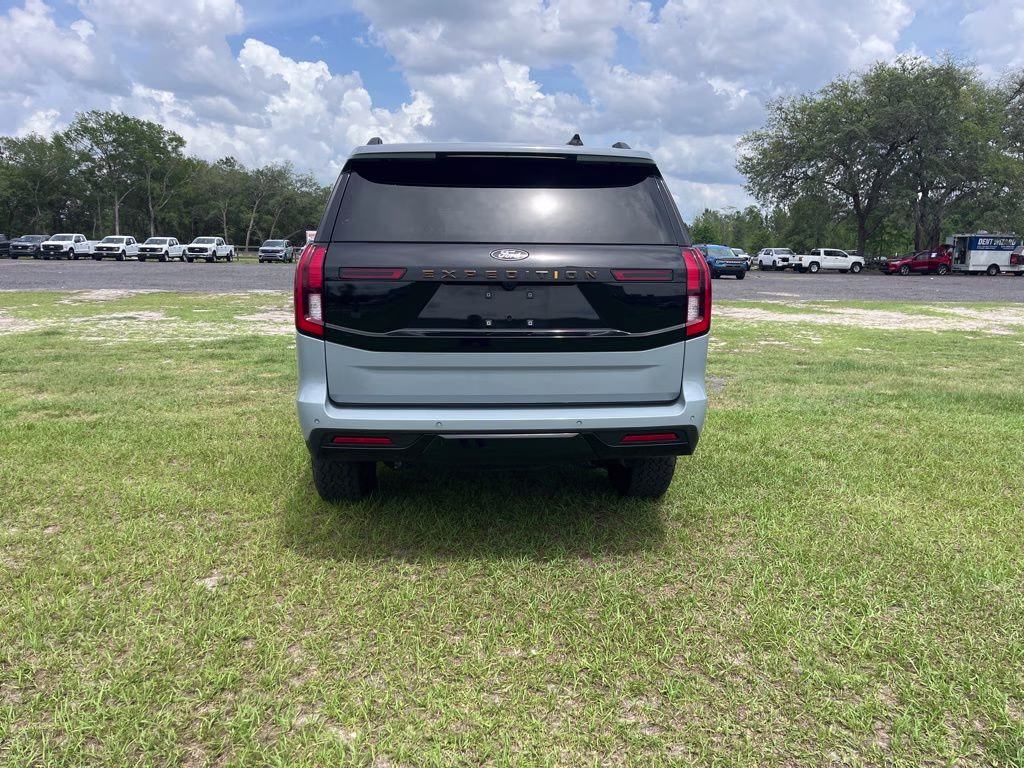 2025 Gray Metallic Ford Expedition Tremor 4X4 SUV