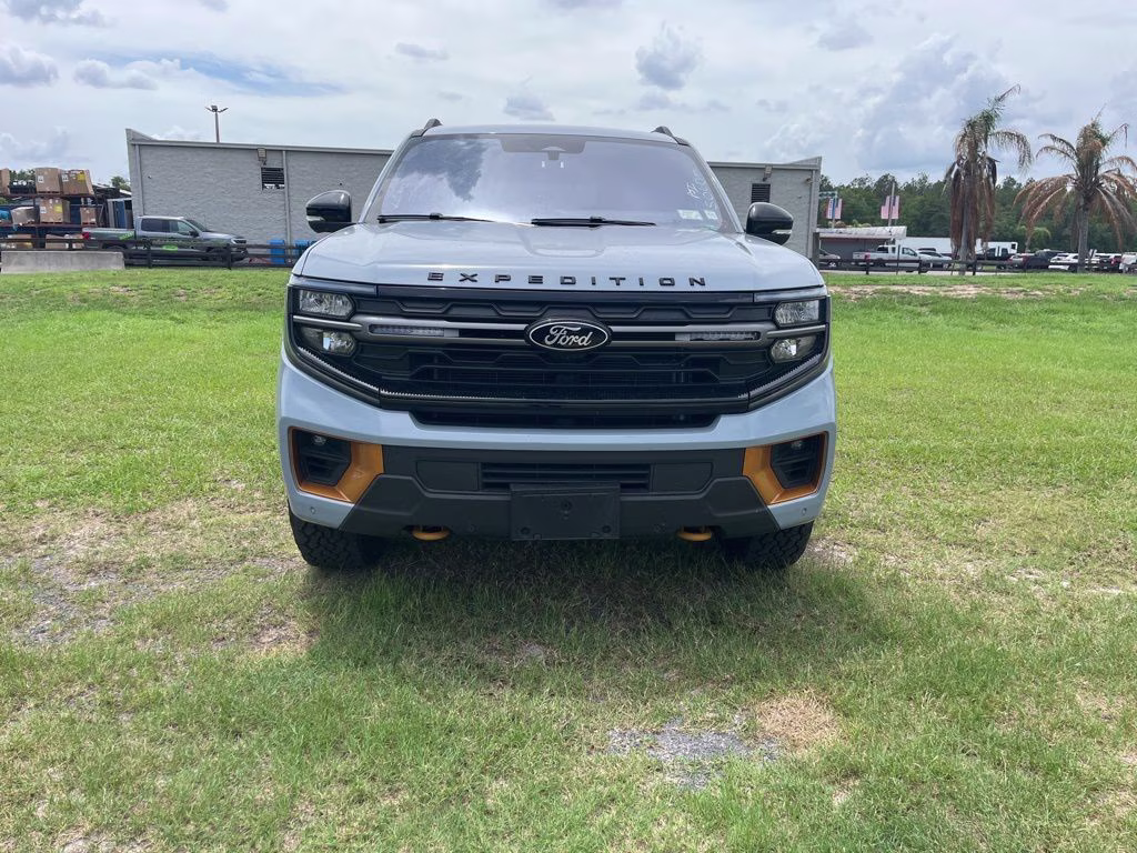 2025 Gray Metallic Ford Expedition Tremor 4X4 SUV