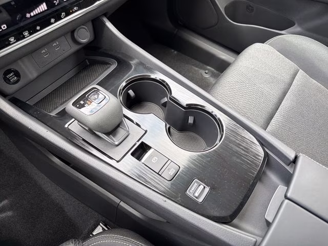 2026 Everest White Pearl Tricoat Nissan Rogue SV FWD SUV