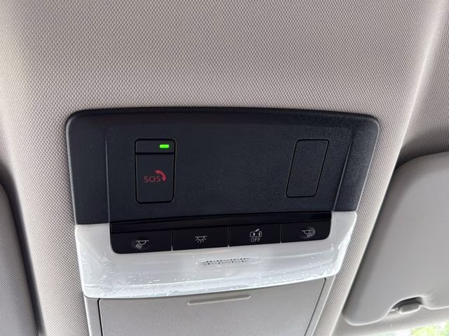2026 Everest White Pearl Tricoat Nissan Rogue SV FWD SUV