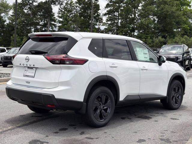 2026 Everest White Pearl Tricoat Nissan Rogue SV FWD SUV