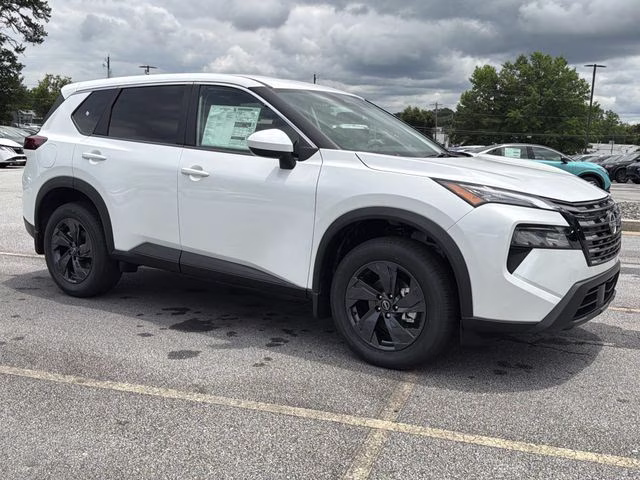 2026 Everest White Pearl Tricoat Nissan Rogue SV FWD SUV