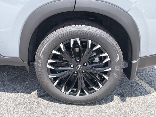 2026 Boulder Gray Pearl Nissan Rogue Dark Armor FWD SUV