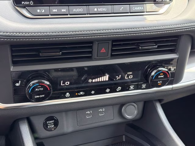 2026 Boulder Gray Pearl Nissan Rogue Dark Armor FWD SUV