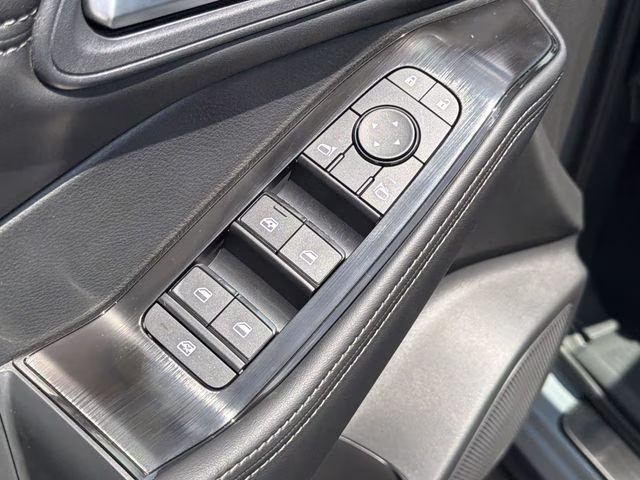 2026 Boulder Gray Pearl Nissan Rogue Dark Armor FWD SUV