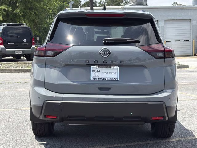 2026 Boulder Gray Pearl Nissan Rogue Dark Armor FWD SUV
