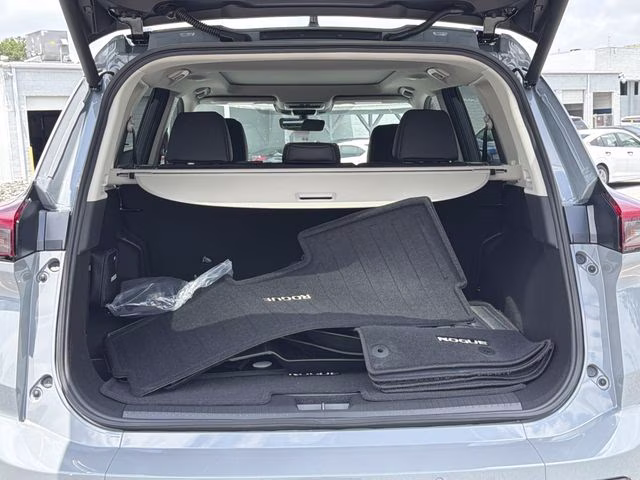 2026 Boulder Gray Pearl Nissan Rogue Dark Armor FWD SUV