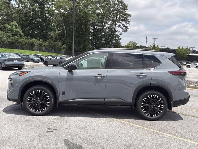 2026 Boulder Gray Pearl Nissan Rogue Dark Armor FWD SUV