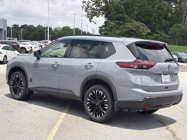 2026 Boulder Gray Pearl Nissan Rogue Dark Armor FWD SUV