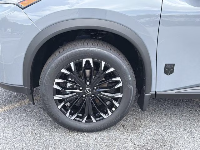 2026 Boulder Gray Pearl Nissan Rogue Dark Armor FWD SUV
