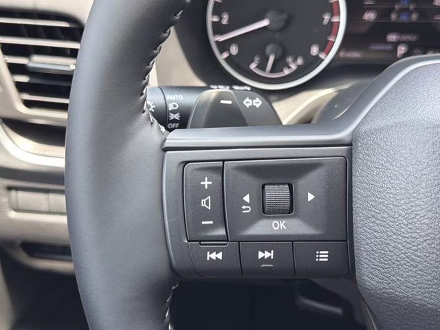 2026 Boulder Gray Pearl Nissan Rogue Dark Armor FWD SUV