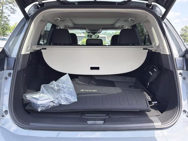 2026 Boulder Gray Pearl Nissan Rogue Dark Armor FWD SUV