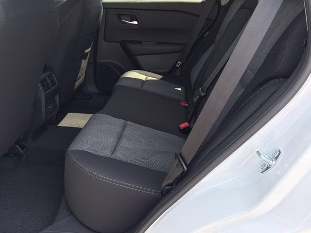 2026 Everest White Pearl Tricoat Nissan Rogue SV FWD SUV