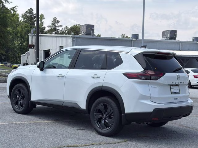 2026 Everest White Pearl Tricoat Nissan Rogue SV FWD SUV