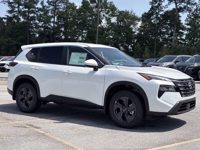 2026 Everest White Pearl Tricoat Nissan Rogue SV FWD SUV