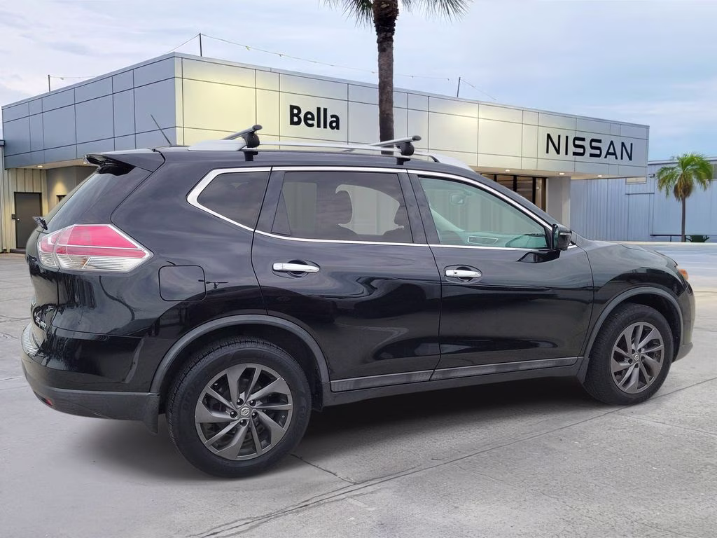 2016 Magnetic Black Nissan Rogue SL AWD SUV
