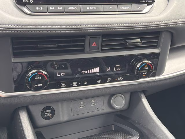 2026 Everest White Pearl Tricoat Nissan Rogue SV FWD SUV
