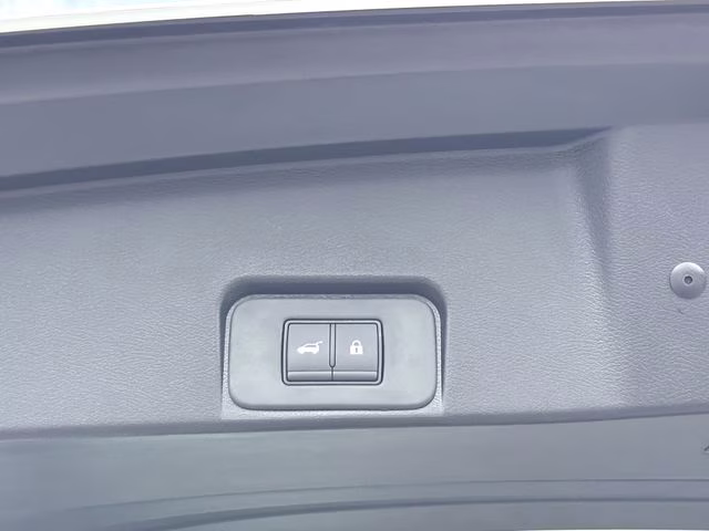 2026 Everest White Pearl Tricoat Nissan Rogue SV FWD SUV