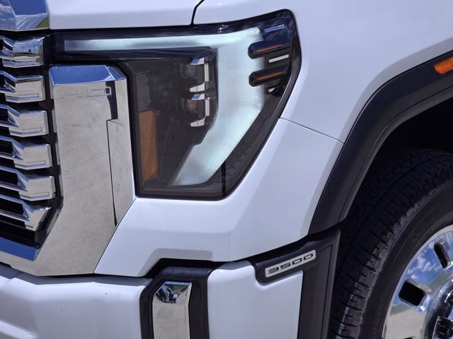 2025 Summit White GMC Sierra 3500HD Denali 4X4 Truck
