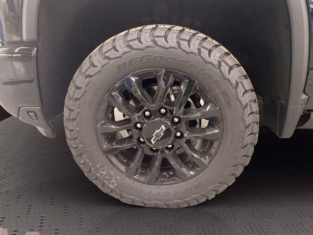 2026 Black Chevrolet Silverado 2500HD High Country 4X4 Truck