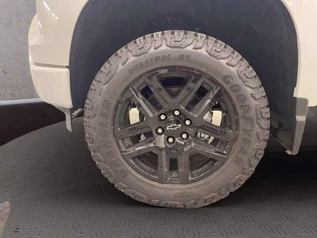2026 Summit White Chevrolet Silverado 1500 Custom 4X4 Truck
