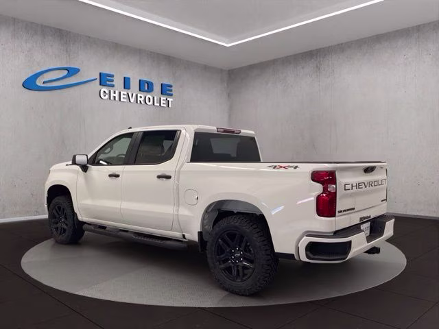 2026 Summit White Chevrolet Silverado 1500 Custom 4X4 Truck