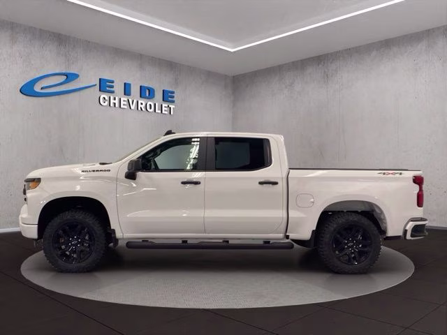 2026 Summit White Chevrolet Silverado 1500 Custom 4X4 Truck
