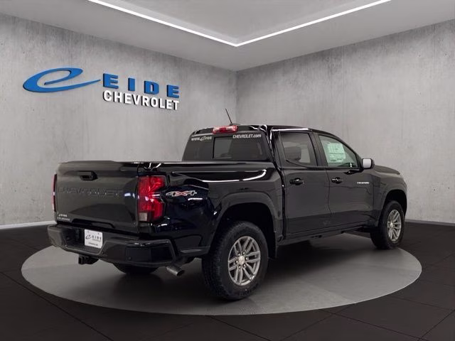 2026 Chevrolet Colorado LT - Photo 8