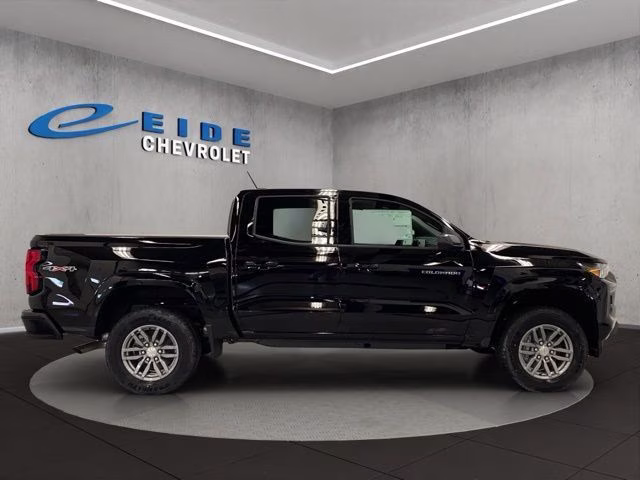 2026 Chevrolet Colorado LT - Photo 9