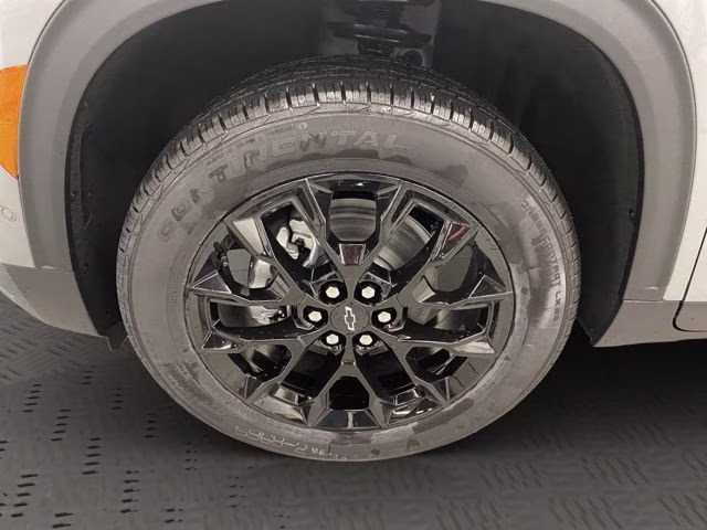 2026 Sterling Gray Metallic Chevrolet Traverse LT AWD SUV