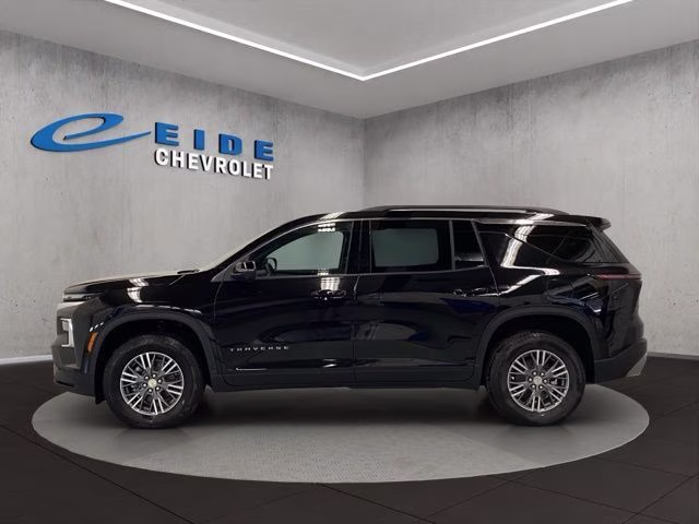 2026 Mosaic Black Metallic Chevrolet Traverse LT AWD SUV