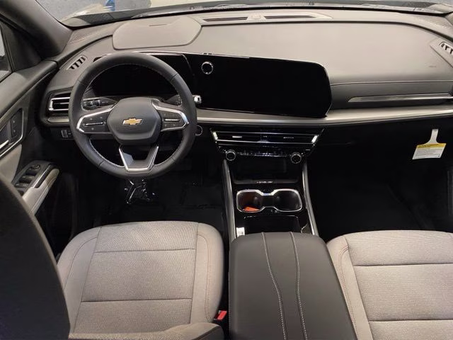 2026 Summit White Chevrolet Traverse LT AWD SUV